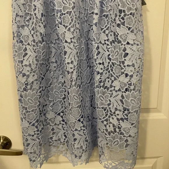 NWT Astr The Label Periwinkle blue floral cutouts midi dress - Picture 4 of 6